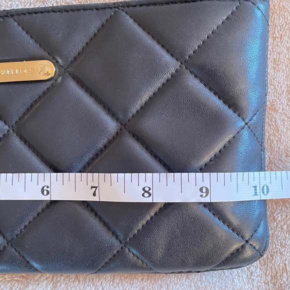 Michael Kors Black Quilted Shoulder Bag Purse - Picture 7 of 8